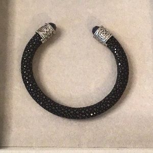 Sapphire End Caps Stingray Bracelet